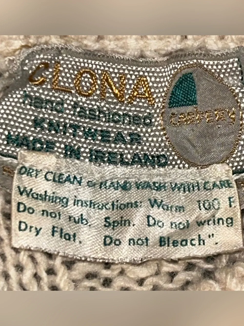 VTG CLONA CableKnit Sweater Men XL Cream Hand Made Pure New Wool Aran IRELAND